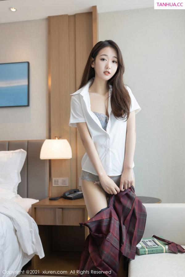 唐安琪  清纯女神唐安琪 JK制服清纯动人第26张图片